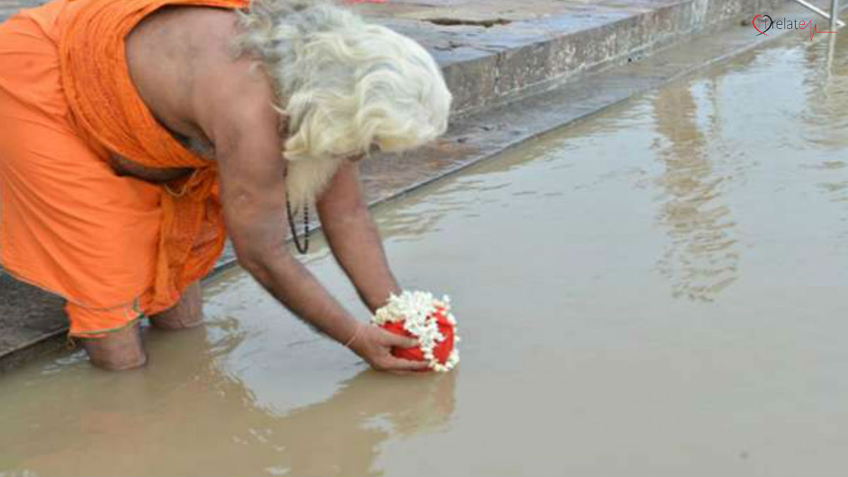 Asthi Visarjan in Ganga